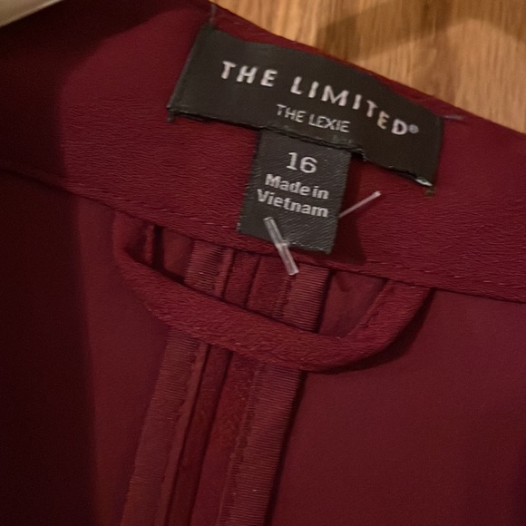 ⭐️The Limited blazer ⭐️ - Picture 2 of 3